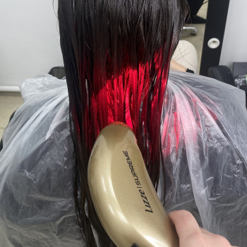 Нанореконструкція волосся
                    Салон красоты ROXY beauty studio Ирпень