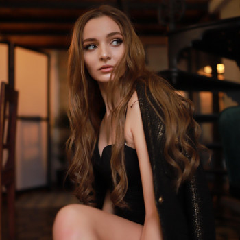 Макіяж та укладка волосся