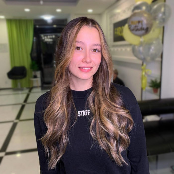 Стрижка жіноча
                    Салон красоты Fargo Киев