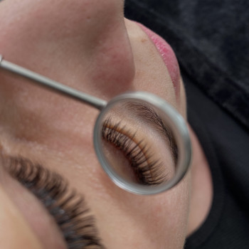 Нарощування вій
                    Бровист Майя Днепр