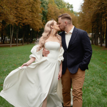 Весільна фотосесія в Дніпрі
                    Фотограф Роман Днепр