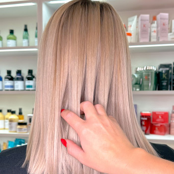 Фарбування волосся
 #фарбуванняволосся #фарбуванняволоссяльвів #фарбуванняволосся_львів #волоссяфарбу, фото - Салон красоты Миледи