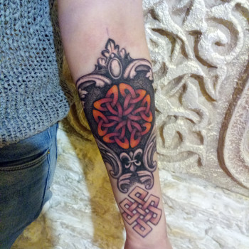 Тату знак, фото - Тату салон Tattoo Art