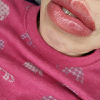 Перманентный татуаж: пудровые теневые брови, губы, стрелки
                    Косметолог-эстетист Влада Харьков