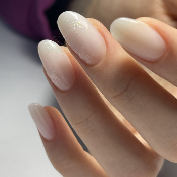 Укріплення нігтів
                    Мастер маникюра Анна Запорожье