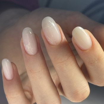 Укріплення нігтів
                    Мастер маникюра Анна Запорожье