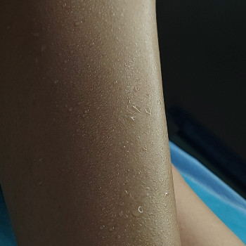 Депіляція ніг до колін
                    Мастер депиляции Альона Одесса