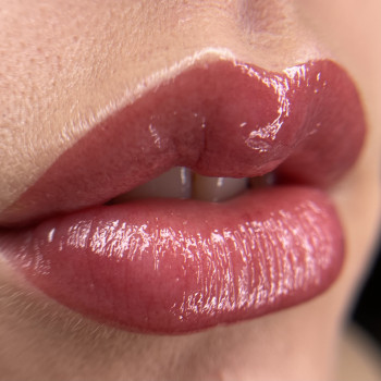 Перманент
                    Мастер перманентного макияжа  Львов