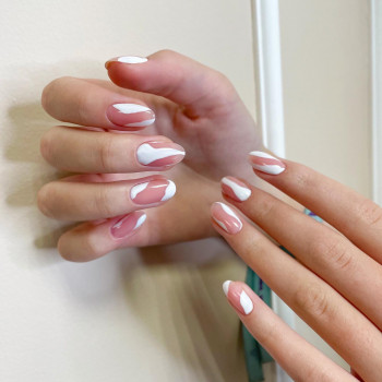 Фото из портфолио мастера Инна Мацко (мастер маникюра, Болград)