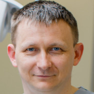 Стоматолог Oleksandr Kaminskyy на Barb.ua