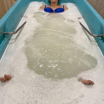 Молочно-медова ванна Клеопатра
                    Салон красоты Імперія краси Кременчуг