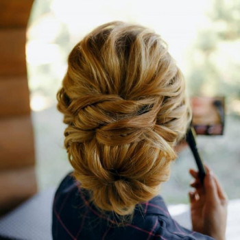 Прическа на вечер, свадебная прическа, косички, укладки
                    Мастер по наращиванию волос Елена Киев