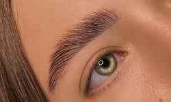 Фарбування брів, ламінування брів Мастер перманентного макияжа Катерина Ровно