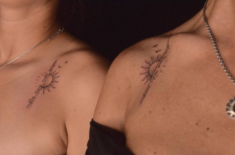 Женские черно-белые надпись, фото - Тату салон Teta Tattoo