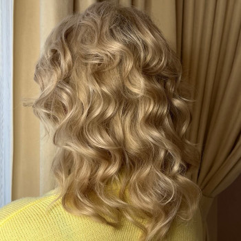  #Фарбуванняволосся
 #фарбуванняволоссяжитомир
 #аіртачжитомир
 #зачіскижитомир
 #нарощенняволоссяжитомир