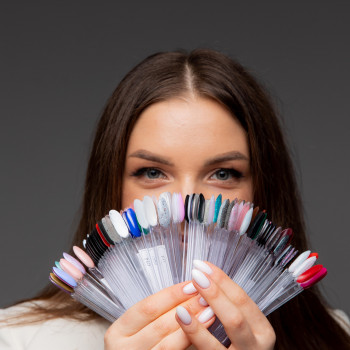 Манікюр / нарощення нігтів
                    Майстер перманентного макіяжу Анастасія Луцьк