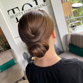 весільна зачіска, зачіска пучок, зачіска низький пучок, вечірня зачіска, зібрана зачіска, весільна зачіска