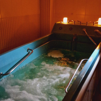 Гідро-Вакуумний масаж
                    Салон красоты Імперія краси Кременчуг