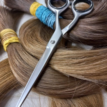 Нарощення волосся
                    Перукар Anna Вінниця