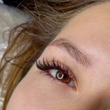 Наращивание ресниц
                    Лешмейкер Каролина Дніпро