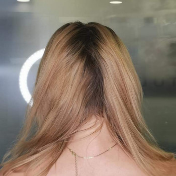 Фарбування кореня, що відріс