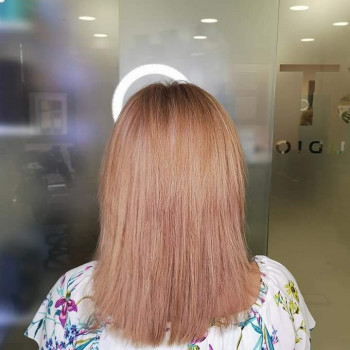 Фарбування волосся
                    Перукарня  Київ