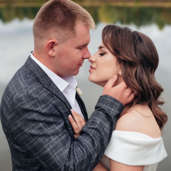 Образ на свадьбу
                    Майстер з нарощування волосся Елена Київ