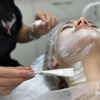 Маска для обличчя