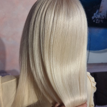 Блонд платиновий тотал, фото - Перукар Світлана Вовкотруб