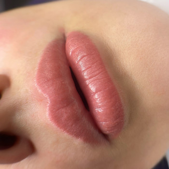 Нюдові ?ПМ губи