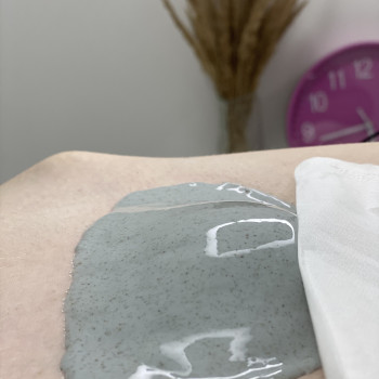 Депіляція
                    Майстер депіляції Олена Рівне