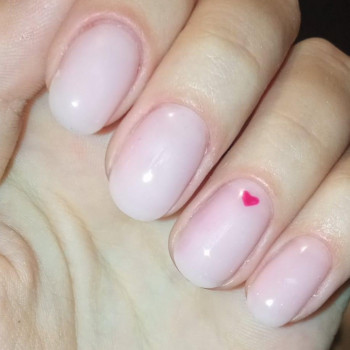 Манікюр/ покриття / корекція
                    Майстер манікюру Дарина Київ