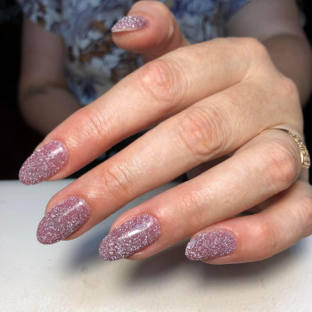 Манікюр/ покриття / корекція
                    Майстер манікюру Дарина Київ