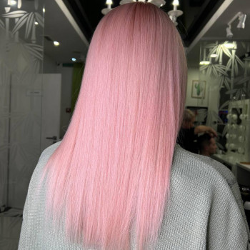 Рожевий колір волосся фарбування довге, фото - Салон краси Fargo