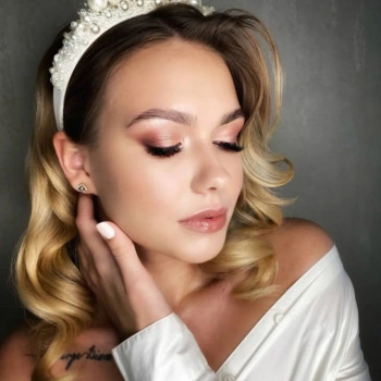 Свадебный образ
                    Парикмахер-визажист Кристина Одесса
