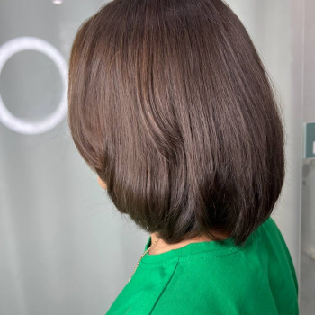 Однотонное окрашивание волос по всей длине
                    Салон краси NS beauty studio Одеса