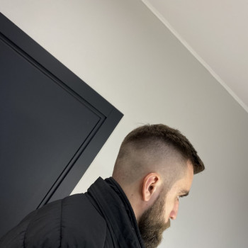 Стрижка та моделювання бороди. Барбер Алла, фото - Барбершоп Sharp Barbershop