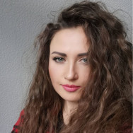 Гештальт-терапевт Євгенія Троєцька на Barb.ua