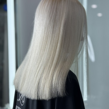 Осветление корня волос
                    Салон краси NS beauty studio Одеса