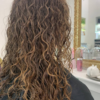 Бозавивка Мосса
 #біозавивка #біозавивкаволосся #біозавивкаволоссяльвів #волоссябіозавивка, фото - Салон красоты Миледи