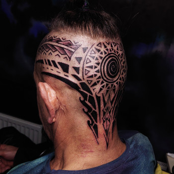 Тату на голове, фото - Тату мастер Алёна Иванник