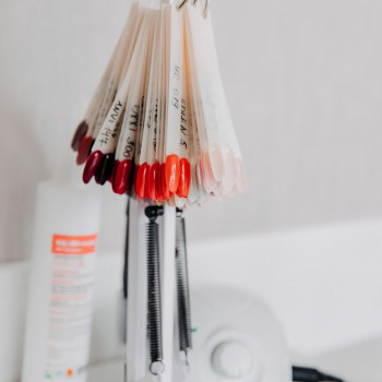 Широка палітра кольорів, фото - нігтьова студія Luxestet