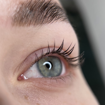 Ламінування вій
                    Студія татуажу AMIKA Studio Львів