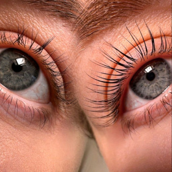 Ламінування вій
                    Студія татуажу AMIKA Studio Львів