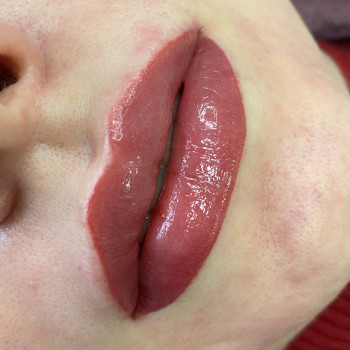 Перманентний макіяж губ
                    Майстер перманентного макіяжу  Суми