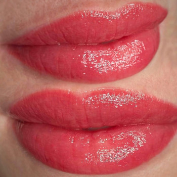 Перманентний макіяж губ