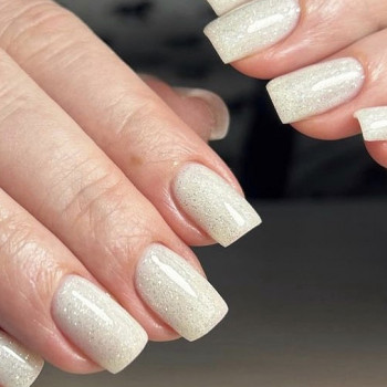 Маникюр с покрытием
                    Перукарня Парикмахерская на Канатной Одеса