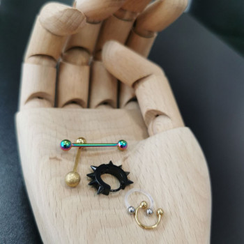 Пірсинг
                    Мастер по пирсингу Svitlana Вишнёвое