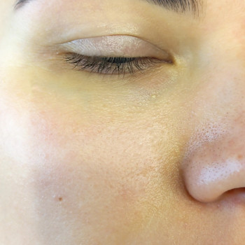 Ламінування брів, моделювання анатомічної форми та фарбування брів
                    Бровист Світлана Киев