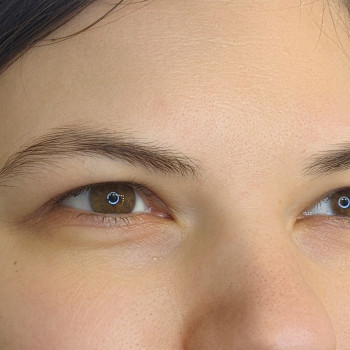 Ламінування брів, моделювання анатомічної форми та фарбування брів
                    Бровист Світлана Киев